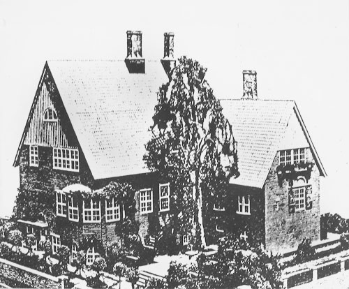 Das Martin-Niemöller-Haus in Berlin-Dahlem, Pacelliallee 61, auf dem Titelblatt der Broschüre über das Friedenszentrum